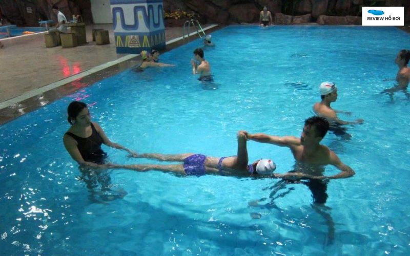 Bơi sải là gì? Hướng dẫn bơi sải chuẩn kỹ thuật không bị mệt Kỹ thuật chân trong bơi sải
