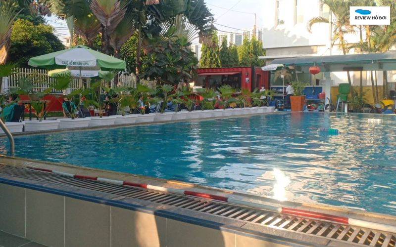 Review hồ bơi khu chế xuất Tân Thuận Quận 7 - Giá vé, giờ mở cửa Review chi tiết cơ sở vật chất và chất lượng dịch vụ tại hồ bơi khu chế xuất Tân Thuận Quận 7