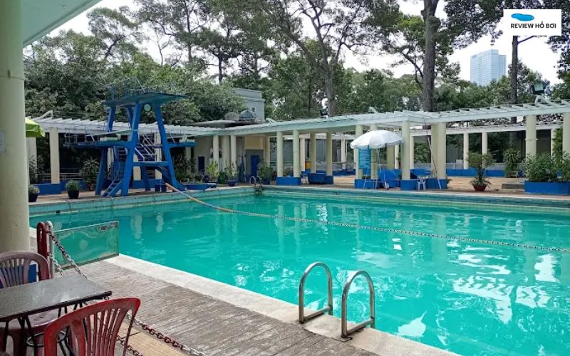 Top 7 hồ bơi quận 1 đẹp, sạch, tiện nghi, được yêu thích nhất Hồ bơi Lao Động - Một trong những hồ bơi quận 1 không nên bỏ qua
