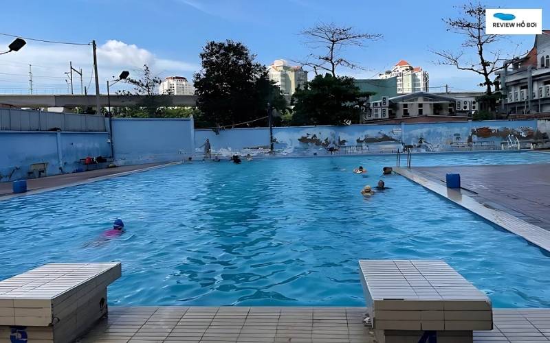 Top 10 hồ bơi quận 2 đẹp, sạch sẽ và đáng trải nghiệm nhất Thư giãn trong làn nước trong xanh tại hồ bơi An Phú – quận 2
