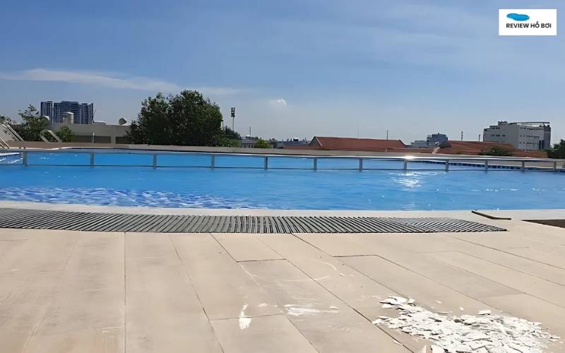Top 10 hồ bơi quận 2 đẹp, sạch sẽ và đáng trải nghiệm nhất Hồ bơi HQC – nơi hội tụ không gian sạch đẹp và dịch vụ tiện ích