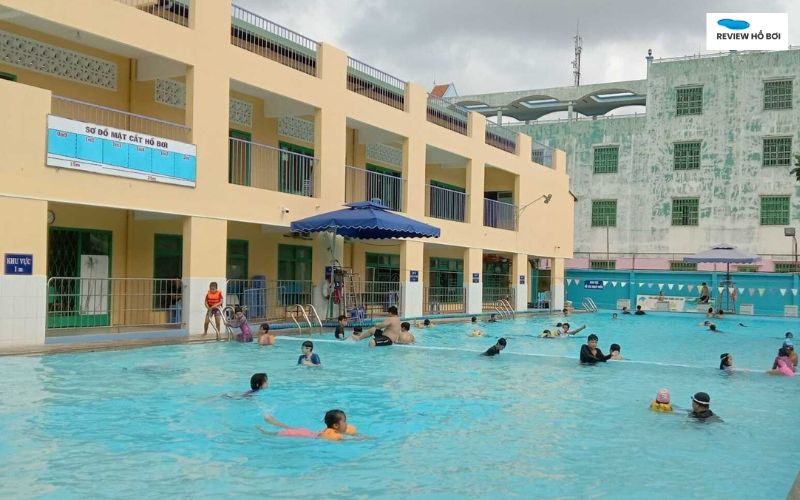 Top 8 hồ bơi Quận 3 đẹp nhất giúp bạn giải nhiệt ngày hè Hồ bơi Nhà Thiếu Nhi Thành Phố Quận 3 nổi bật