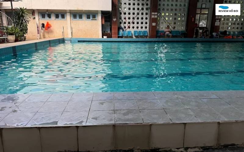 Review Hồ bơi Tản Đà mới nhất - Giá vé, giờ mở cửa, SĐT Nước hồ bơi Tản Đà luôn trong xanh, sạch sẽ nhờ hệ thống lọc tự động hiện đại