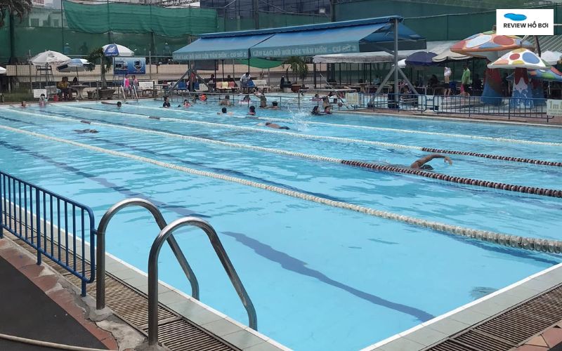 Toàn cảnh không gian hồ bơi Vân Đồn 2