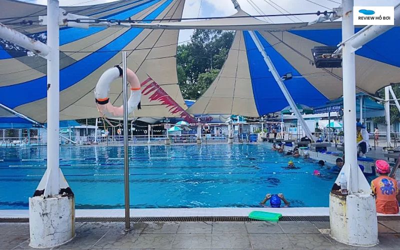 Review hồ bơi Yết Kiêu Quận 1: Giá vé, giờ mở cửa, lịch bơi Chất lượng nước hồ bơi