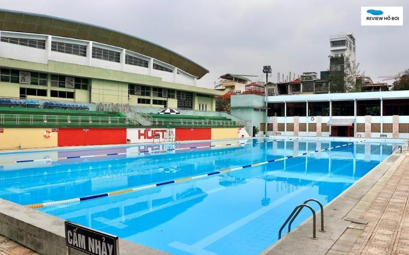 Review bể bơi Bách Khoa - Giá vé, giờ mở cửa, lịch bơi 2025 Nước bể bơi - Sạch trong, công nghệ hiện đại