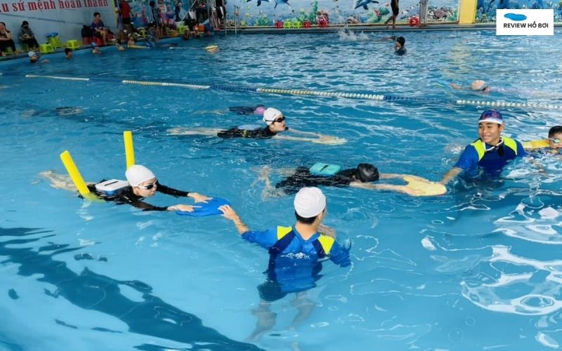 Review BƠI DAT – Thành Đoàn: Giá vé, giờ bơi, dịch vụ tốt Thiết kế hồ bơi - Khoa học, an toàn mọi lứa tuổi