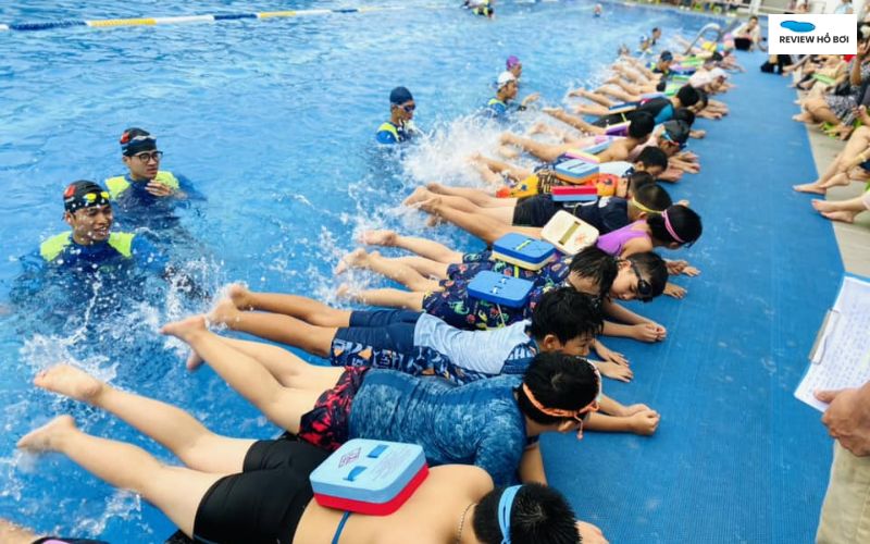 Review BƠI DAT – Thành Đoàn: Giá vé, giờ bơi, dịch vụ tốt Lớp học bơi - Chất lượng cao, linh hoạt