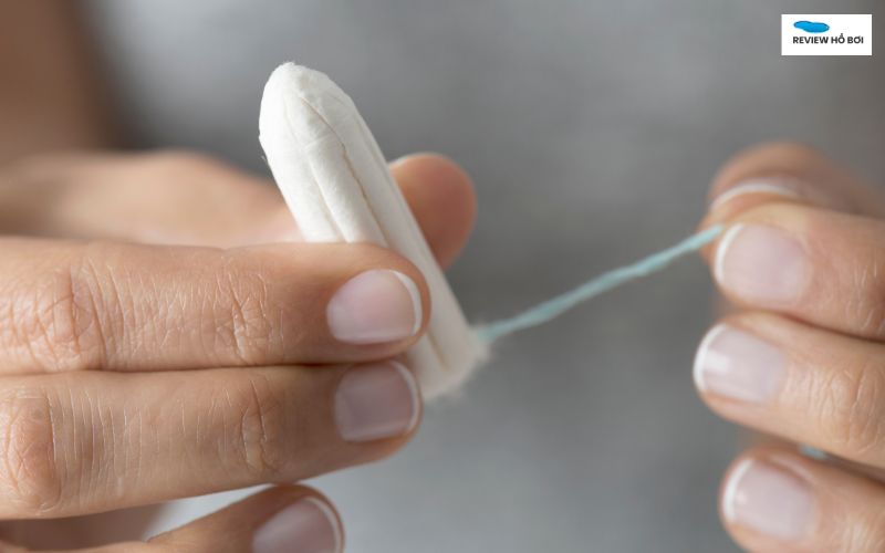 Dùng tampon đi bơi được không? Hướng dẫn sử dụng chi tiết Hướng dẫn dùng tampon khi đi bơi đúng cách