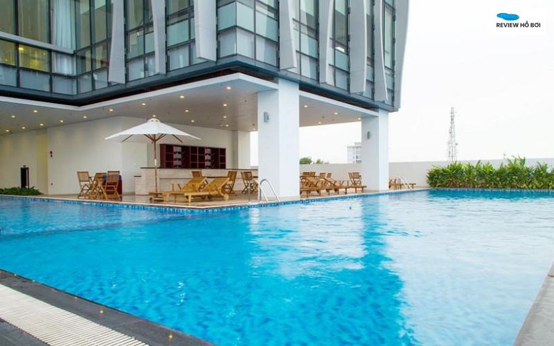 Top 6 hồ bơi Đà Nẵng chất lượng giá rẻ, sạch đẹp, siêu đáng thử Hồ bơi khách sạn Sông Hàn
