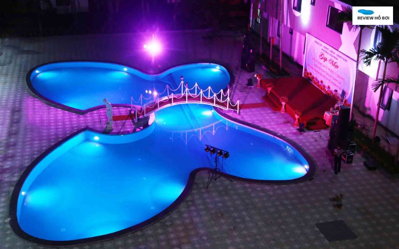 Top 6 hồ bơi Đà Nẵng chất lượng giá rẻ, sạch đẹp, siêu đáng thử Hồ bơi khách sạn Xanh