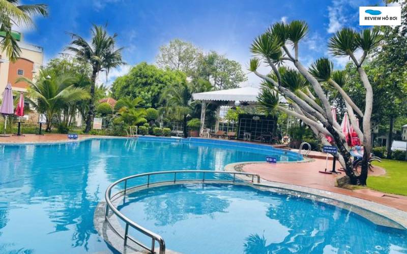 Review top 7 hồ bơi Đồng Nai sạch đẹp đáng đi nhất 2025 Hồ bơi Ngọc Phát Riverside