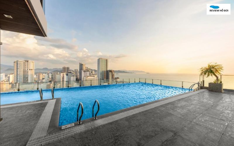 Top 6 hồ bơi Khánh Hòa sạch, đẹp, giá rẻ nhất hiện nay Hồ bơi Sân thượng Green Beach Nha Trang