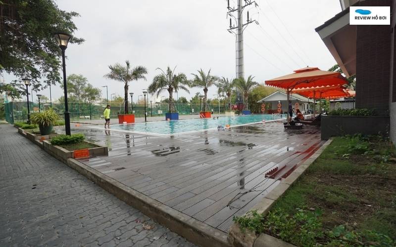 Review hồ bơi Nam Long: Giờ mở cửa, giá vé và tiện ích mới nhất Hồ bơi Nam Long – nơi kết nối gia đình và bạn bè qua những khoảnh khắc tuyệt vời