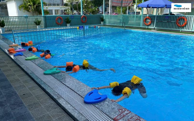 Top 9 hồ bơi quận 12 đáng đi nhất 2025 – Sạch, rộng, view Đẹp Vị trí yên tĩnh, độ sâu phù hợp, đầy đủ tiện nghi