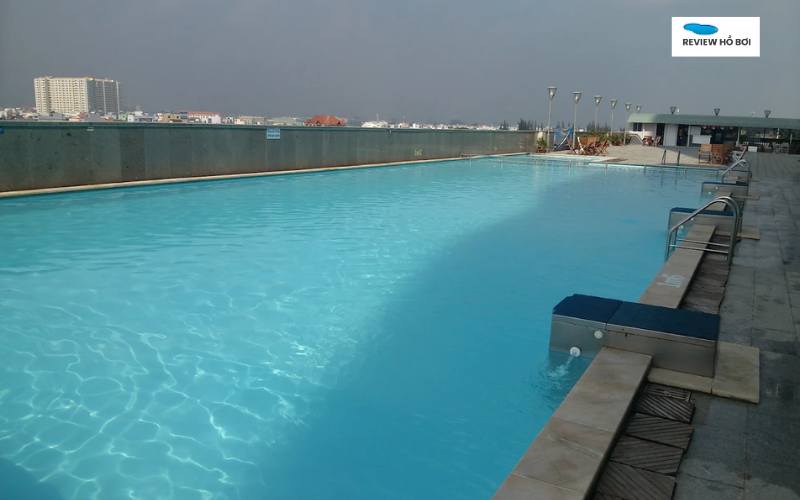 Top 8 hồ bơi quận 8 lý tưởng và được yêu thích nhất Hồ bơi Carina Plaza – Sân thượng thoáng đãng, sạch sẽ