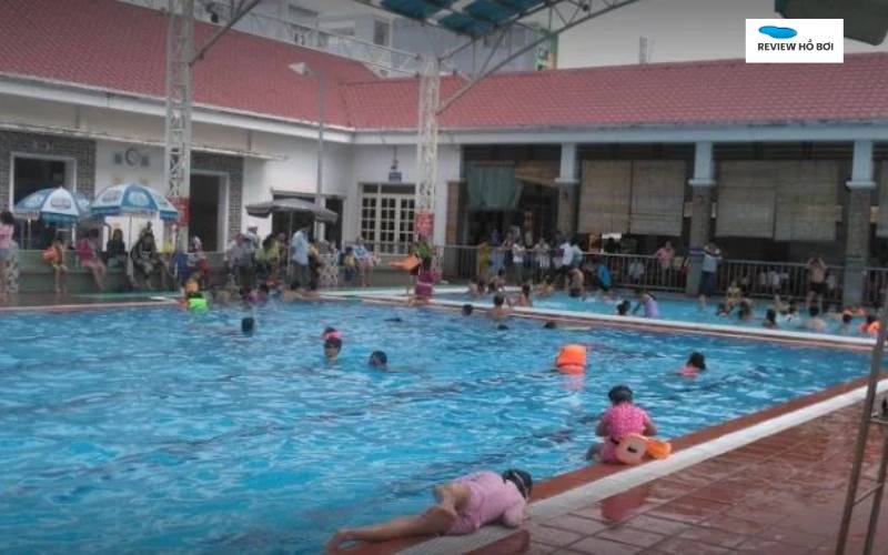Top 8 hồ bơi quận 8 lý tưởng và được yêu thích nhất Hồ bơi Chánh Hưng là hồ bơi quận 8 sạch sẽ, tiện nghi, phù hợp mọi lứa tuổi