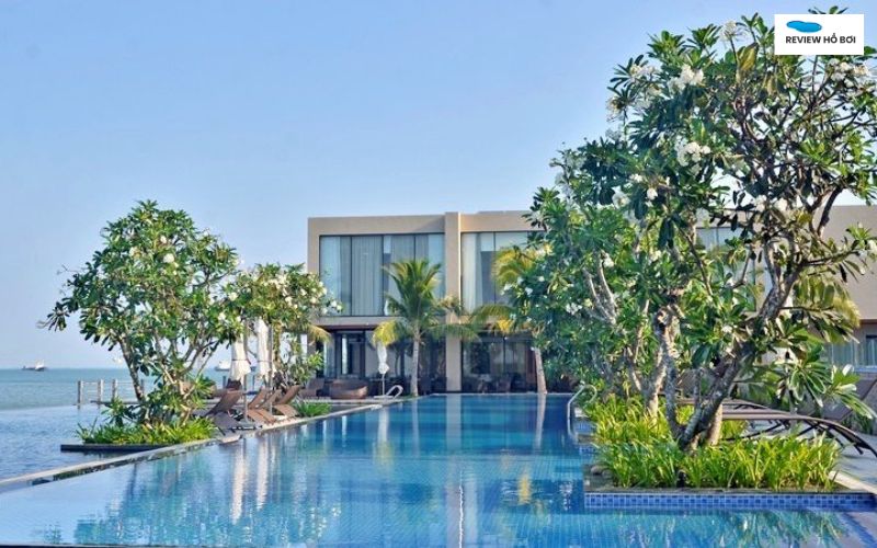 Top 10 hồ bơi Vũng Tàu đẹp mê hồn cho team sống ảo Hồ bơi Marina Bay Resort & Spa Vũng Tàu