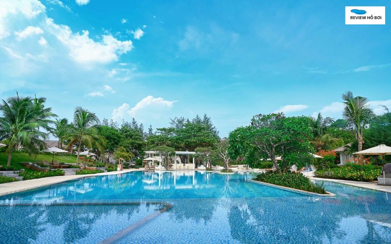 Top 10 hồ bơi Vũng Tàu đẹp mê hồn cho team sống ảo Hồ bơi Fleur de Lys Resort & Spa Long Hải