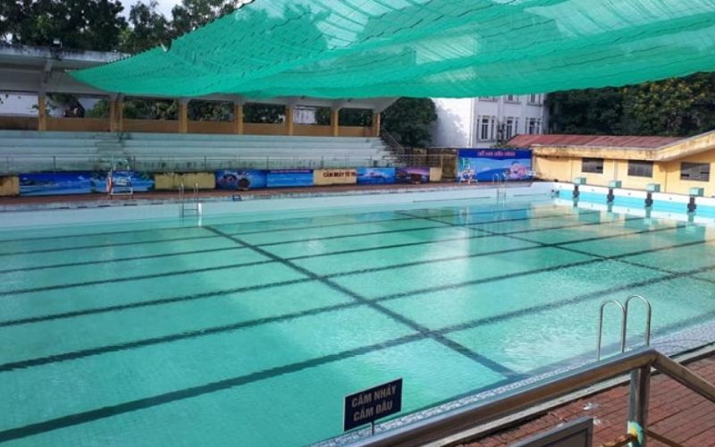 Đánh giá bể bơi Bến Bính Hải Phòng mới nhất: Giá vé, giờ mở cửa Toàn cảnh bể bơi Bến Bính Hải Phòng với không gian rộng rãi