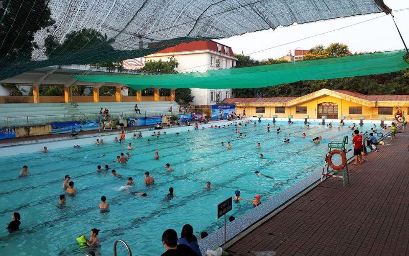 Đánh giá bể bơi Bến Bính Hải Phòng mới nhất: Giá vé, giờ mở cửa Không gian hồ bơi với ánh sáng tự nhiên