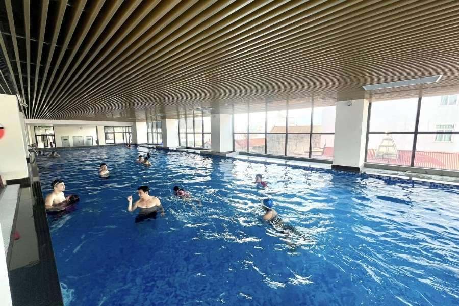 Review 4 bể bơi Cao Bằng sạch đẹp, giá vé hợp lý Phoenix Pool - Bơi lội, thể hình hiện đại tại trung tâm