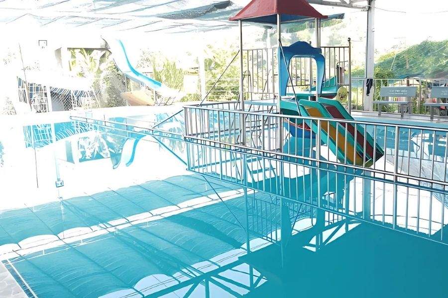Danh sách 7 hồ bơi Củ Chi sạch đẹp, chất lượng nhất hiện nay Hồ bơi Út Sạch - Khuôn viên rộng, có mái che thoáng