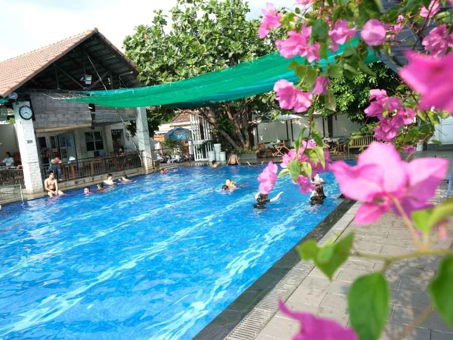 Review hồ bơi Lavie: Giá vé, dịch vụ và trải nghiệm thực tế Hình ảnh tổng quan hồ Lavie