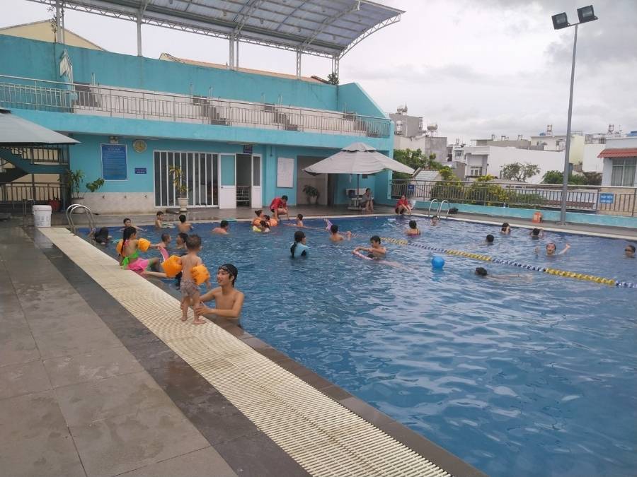 Hồ bơi Trung tâm Thể dục Thể thao huyện Nhà Bè