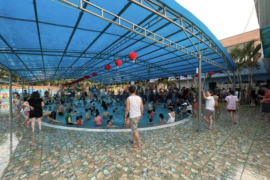 Top 5 bể bơi Thái Bình sạch đẹp, chất lượng nhất hiện nay Bể bơi Anh Đức - Gọn gàng, ghế nghỉ, nhân viên túc trực