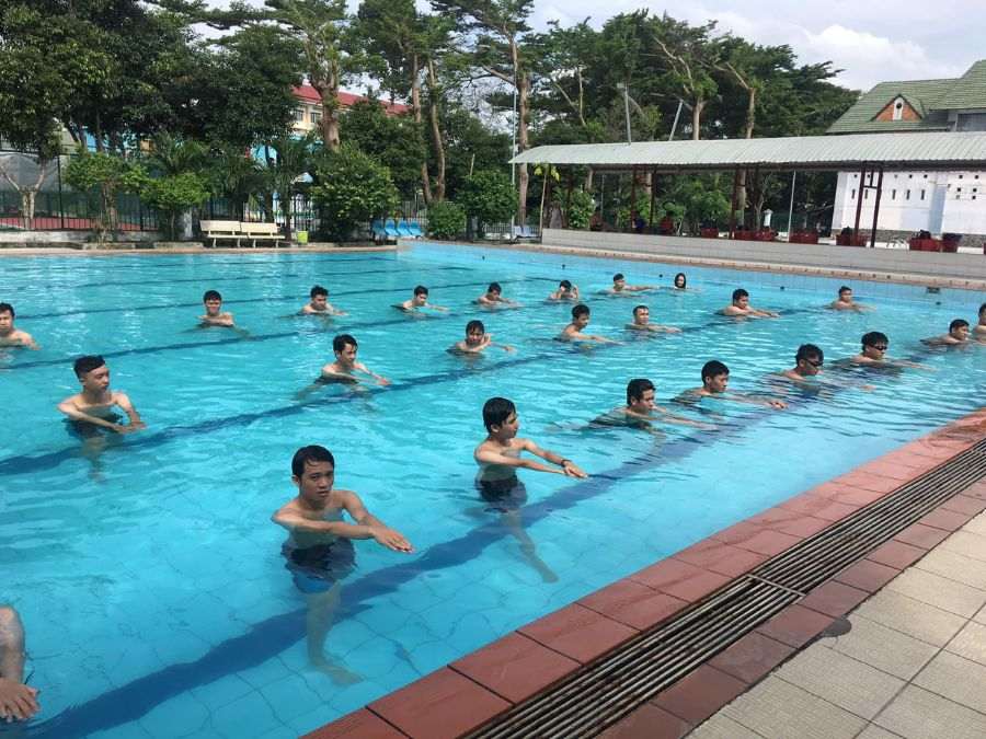 Top 8 trung tâm dạy bơi cho người lớn tại TPHCM uy tín nhất Trung Tâm Dạy Bơi Việt Nam - Khóa học bơi cho người lớn TPHCM