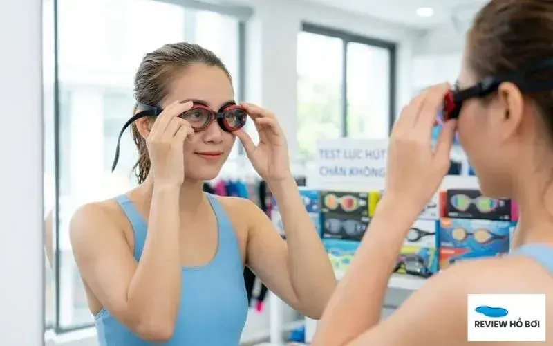 Bí Quyết Chọn Kính Bơi Vừa Khít Khuôn Mặt, Chống Tràn Nước Tuyệt Đối Hướng dẫn thực hiện bài test lực hút chân không để kiểm tra độ khít của kính bơi