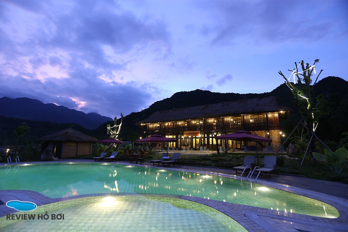 REVIEW BỂ BƠI NGOÀI TRỜI MAI CHÂU ECOLODGE: ĐẮM CHÌM GIỮA THUNG LŨNG LÚA VÀ MÂY TRỜI TÂY BẮC Bể bơi ngoài trời Mai Châu Ecolodge