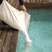 Câu đố kiến thức: Chất nào thường được dùng để khử trùng nước bể bơi? Câu đố kiến thức: Chất nào thường được dùng để khử trùng nước bể bơi?