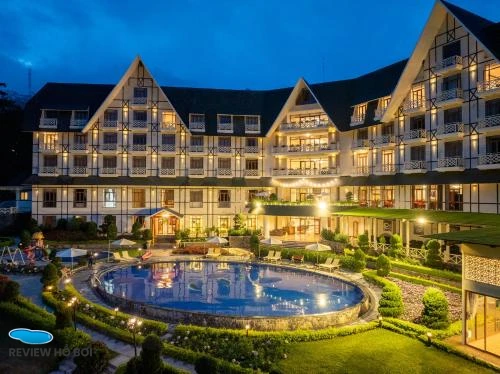 HỒ BƠI SWISS BELRESORT TUYỀN LÂM: REVIEW 5 TRẢI NGHIỆM ĐỈNH CAO GIỮA ĐỒI THÔNG hồ bơi Swiss Belresort Tuyền Lâm