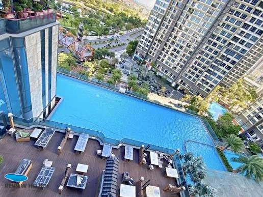 REVIEW HỒ BƠI LANDMARK 81: 5 LÝ DO THU HÚT GIỚI TINH HOA SÀI THÀNH hồ bơi Landmark 81