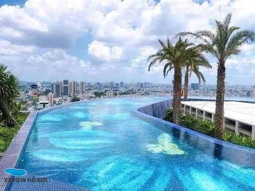 REVIEW HỒ BƠI LANDMARK 81: 5 LÝ DO THU HÚT GIỚI TINH HOA SÀI THÀNH hồ bơi Landmark 81
